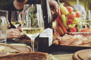 „Tasting & Dining“ im Weinguts Garten | 24. Juli 2026